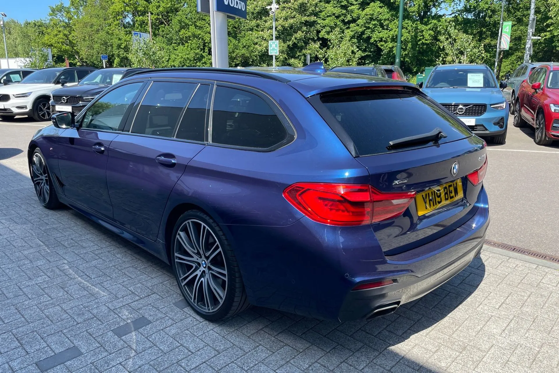 BMW 5 SERIES thumbnail image number 9