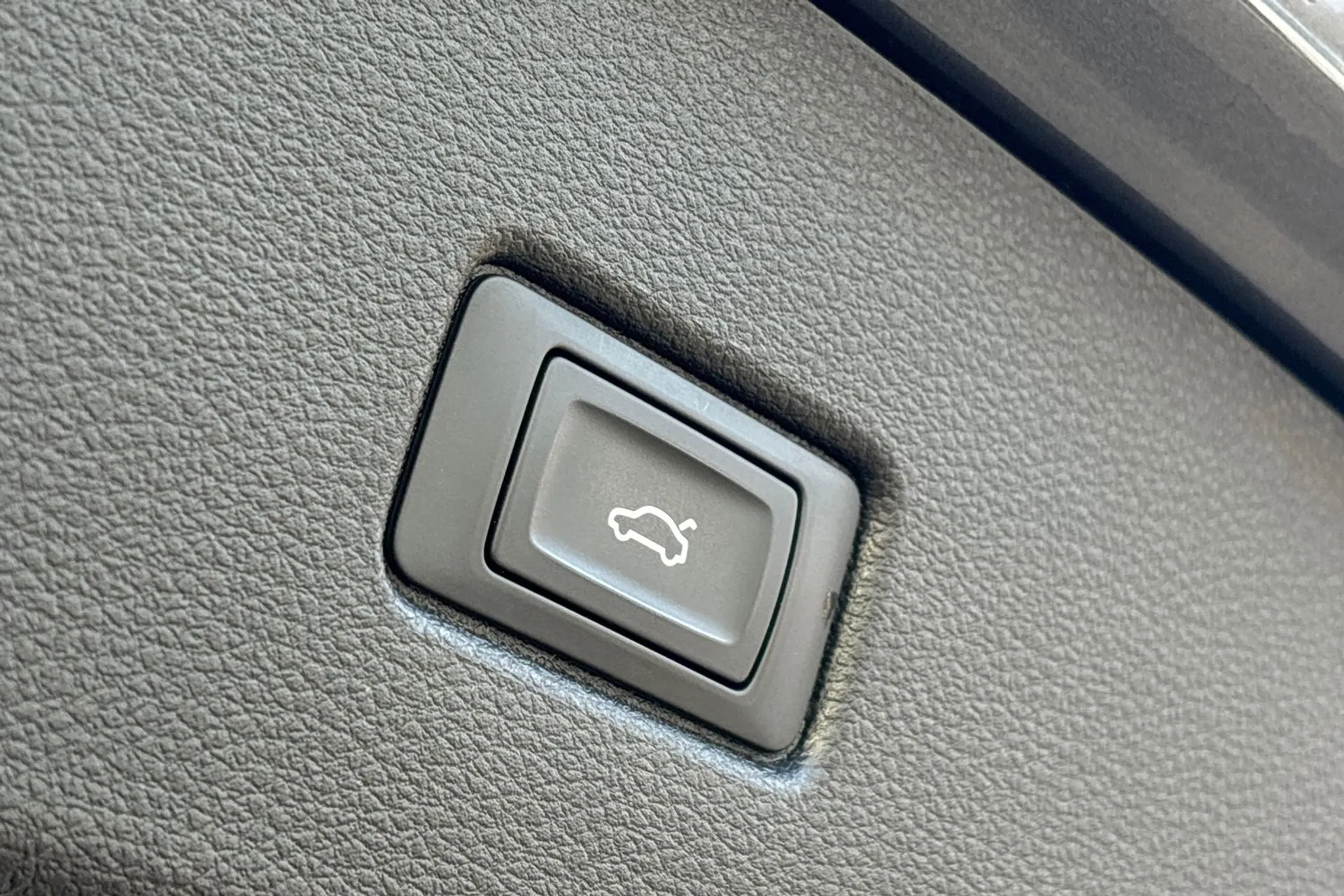 Audi Q5 thumbnail image number 20