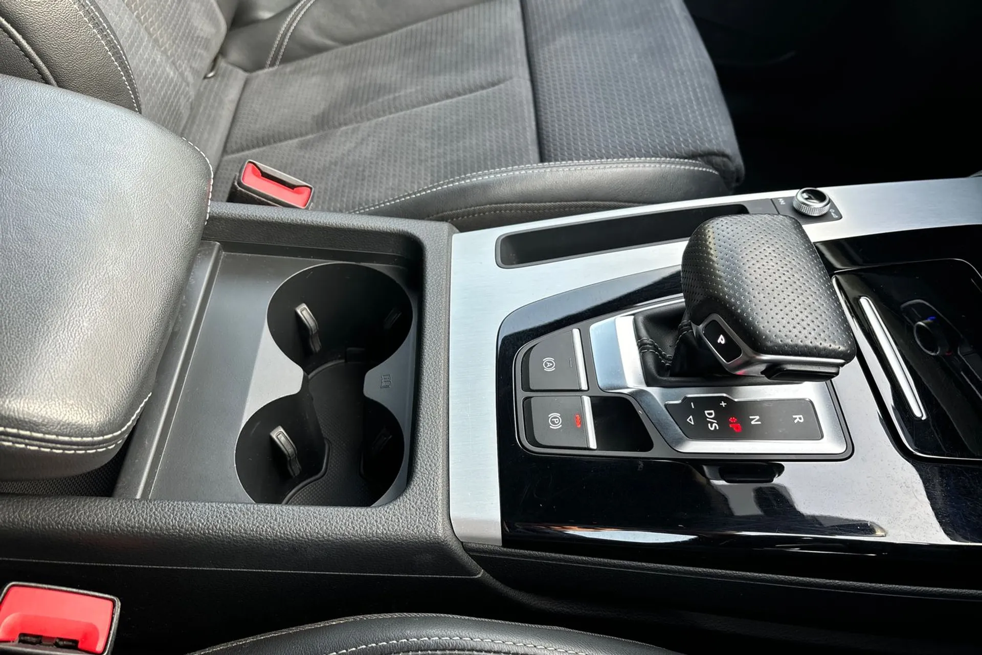 Audi Q5 thumbnail image number 43
