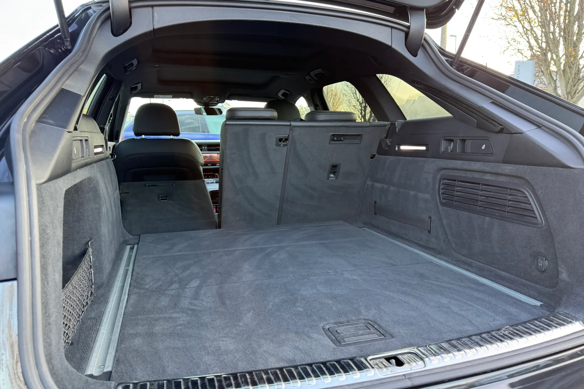 Audi A6 allroad thumbnail image number 45