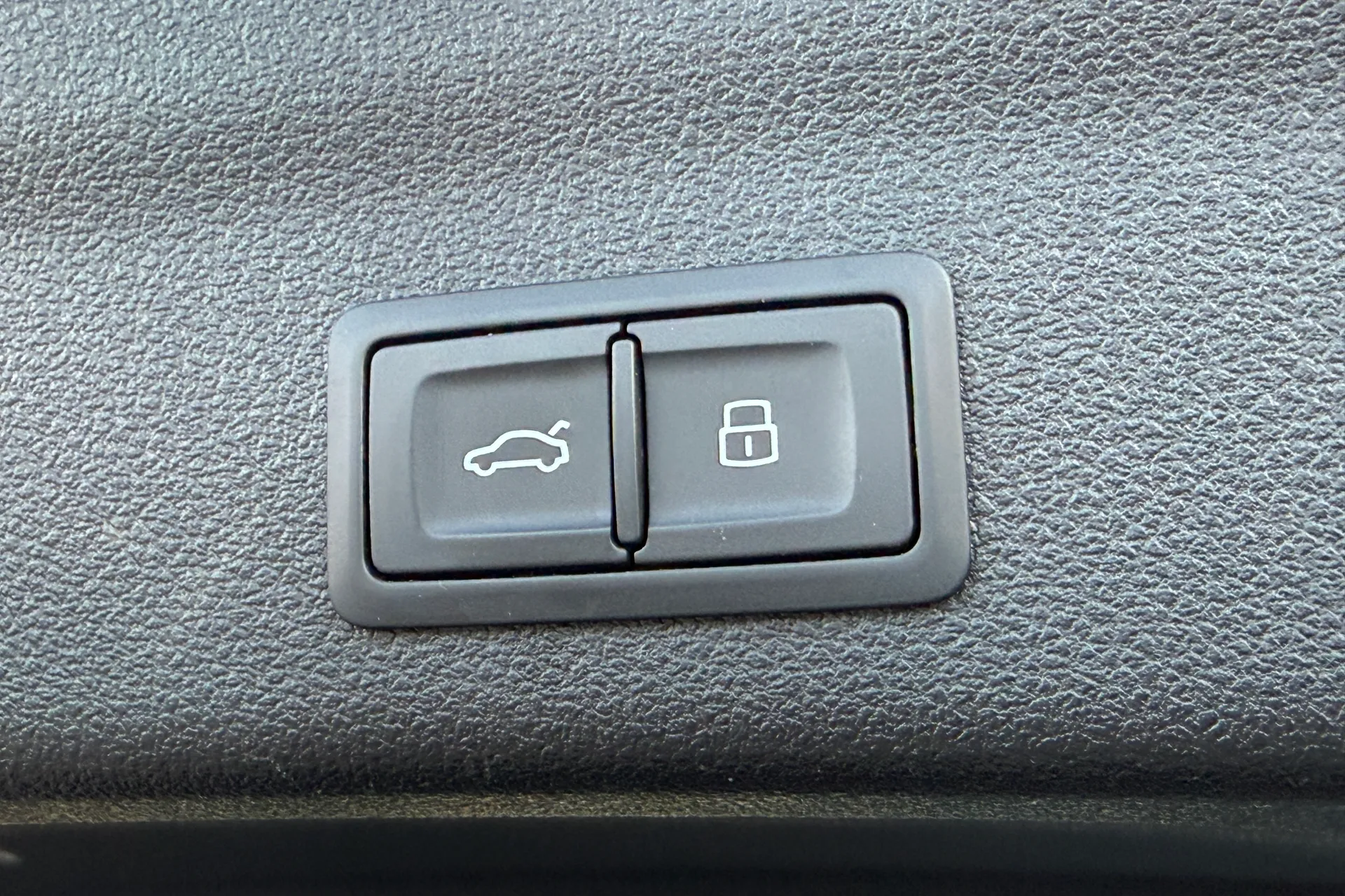 Audi A6 allroad thumbnail image number 46