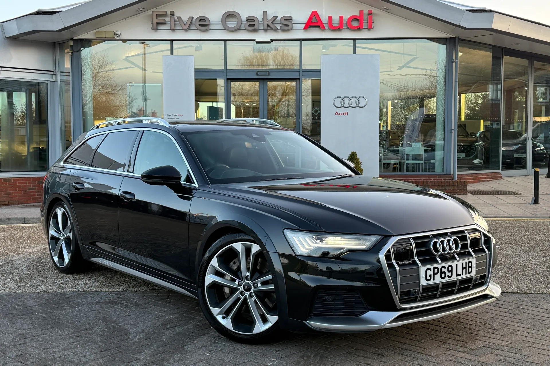 Audi A6 allroad focused image