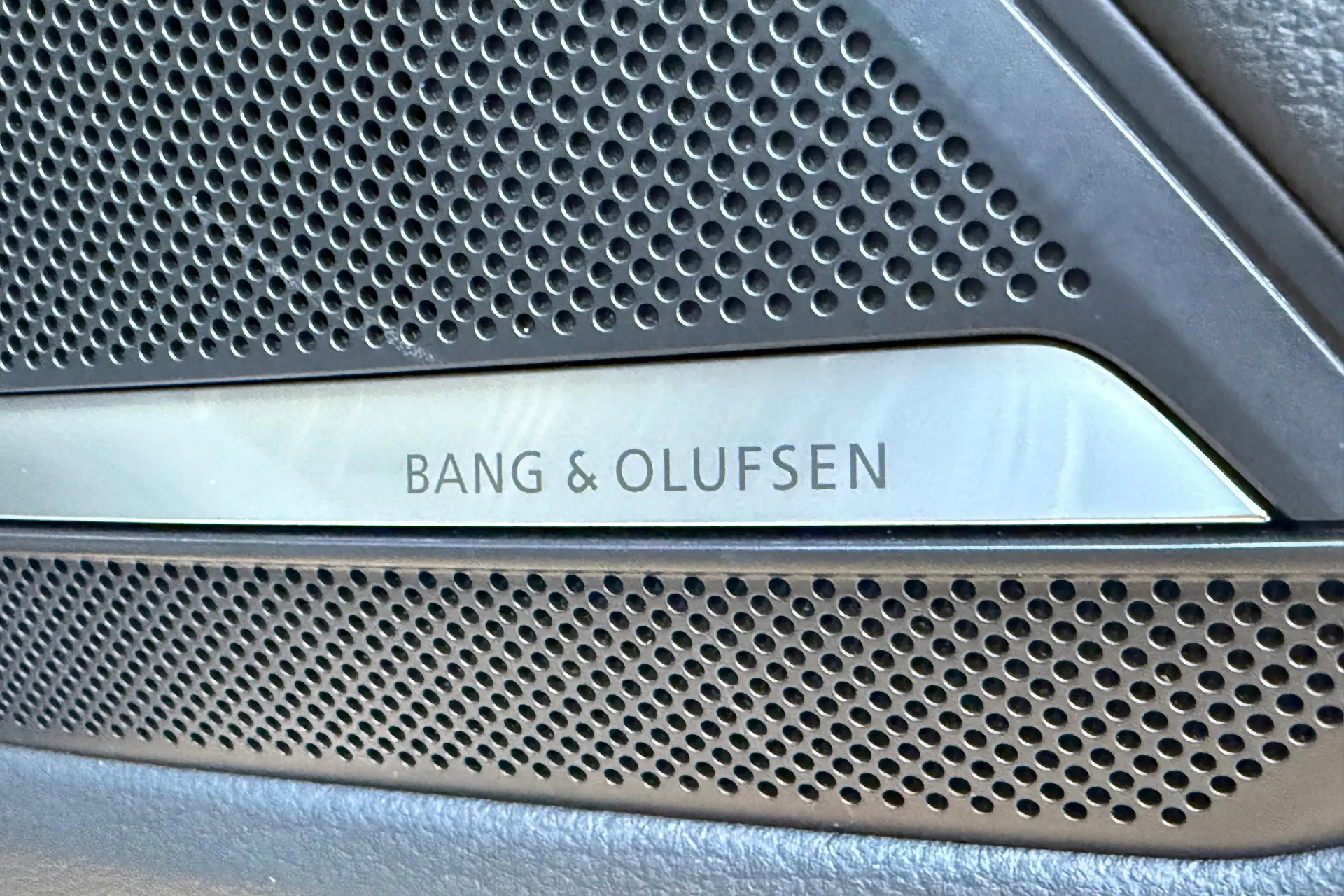 Audi A6 allroad thumbnail image number 19