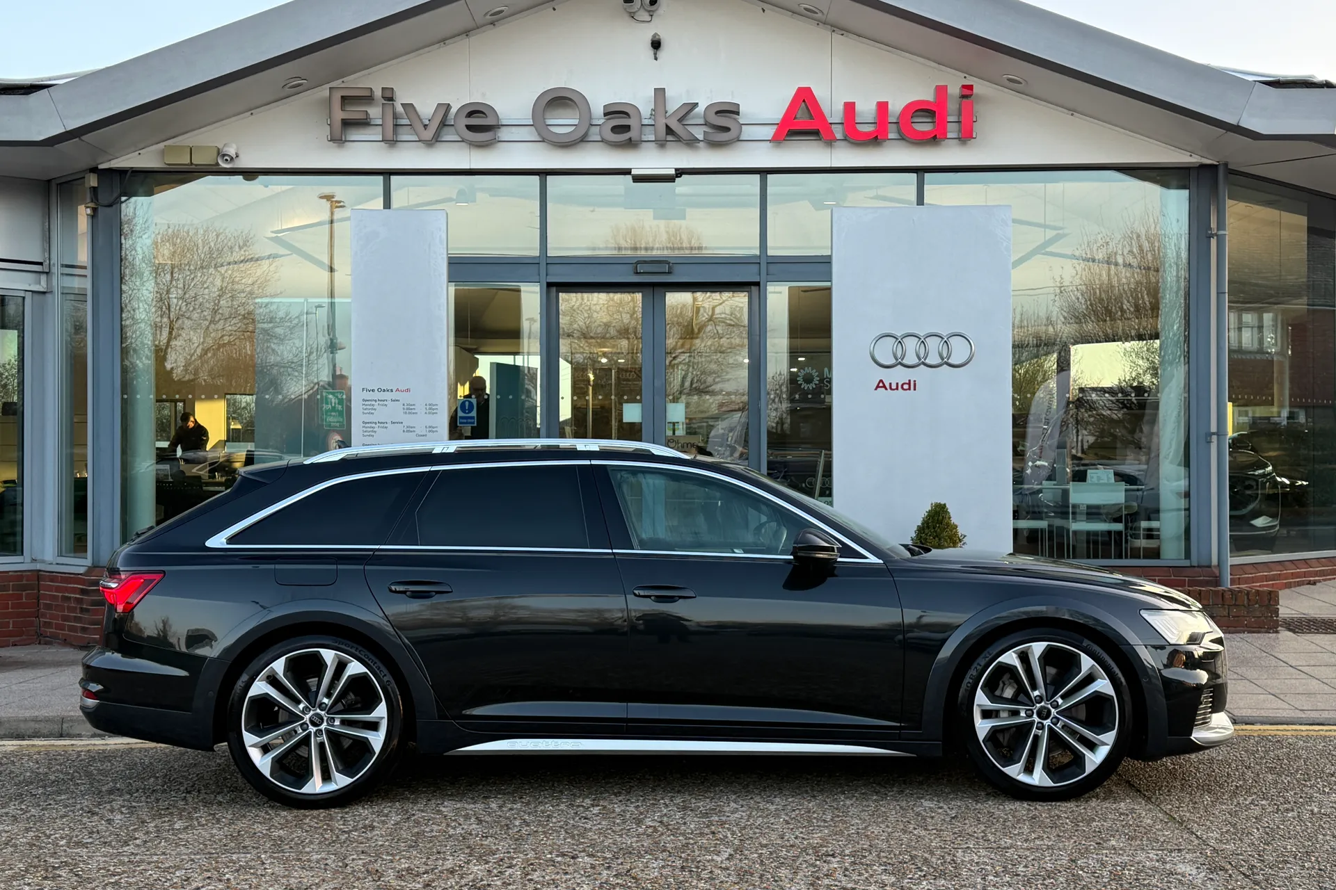 Audi A6 allroad thumbnail image number 2