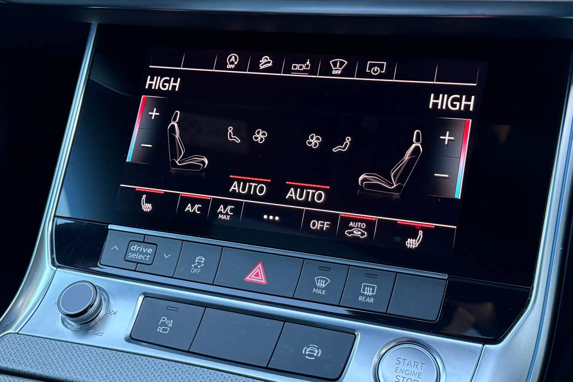 Audi A6 allroad thumbnail image number 17