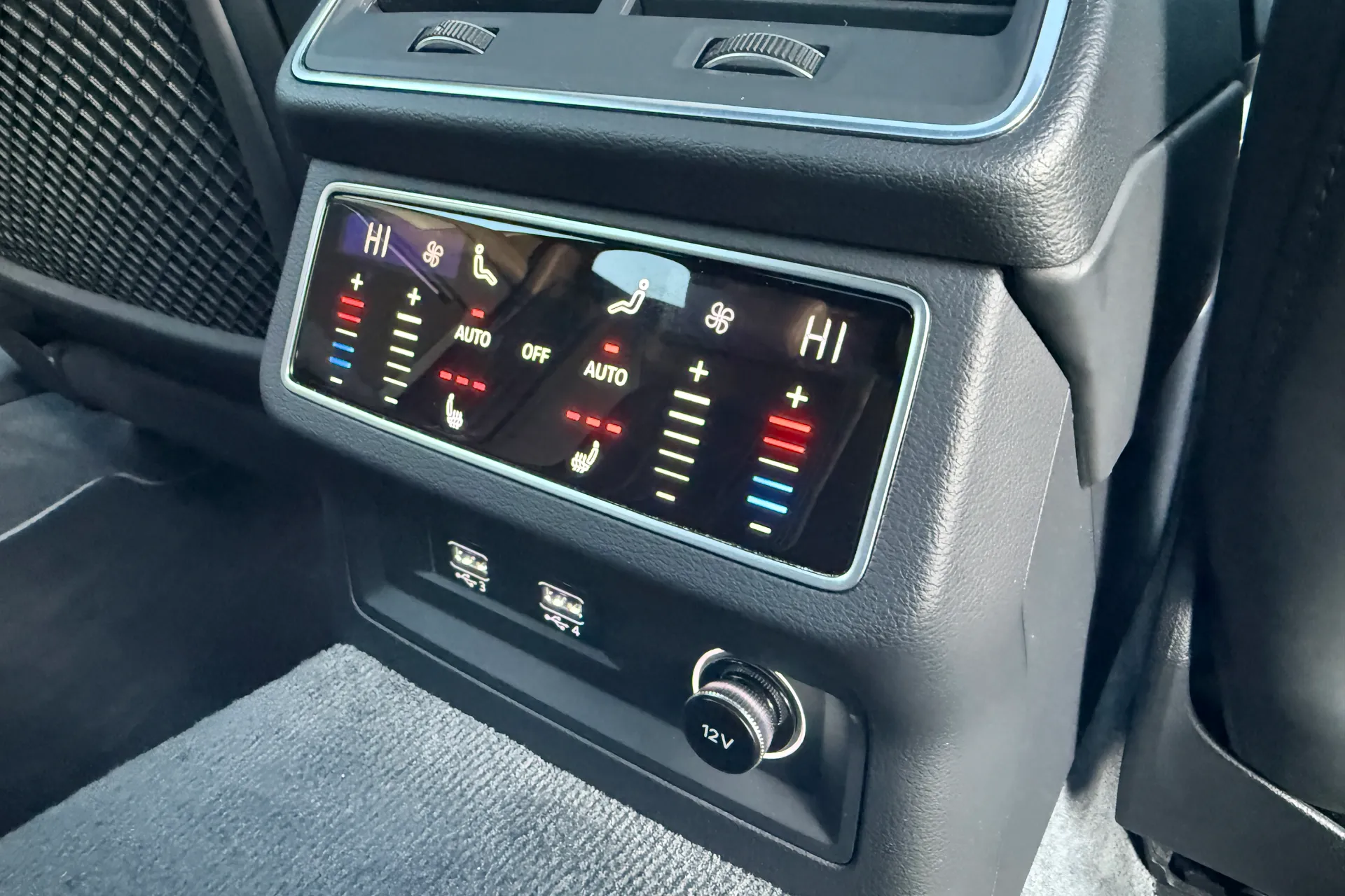 Audi A6 allroad thumbnail image number 57