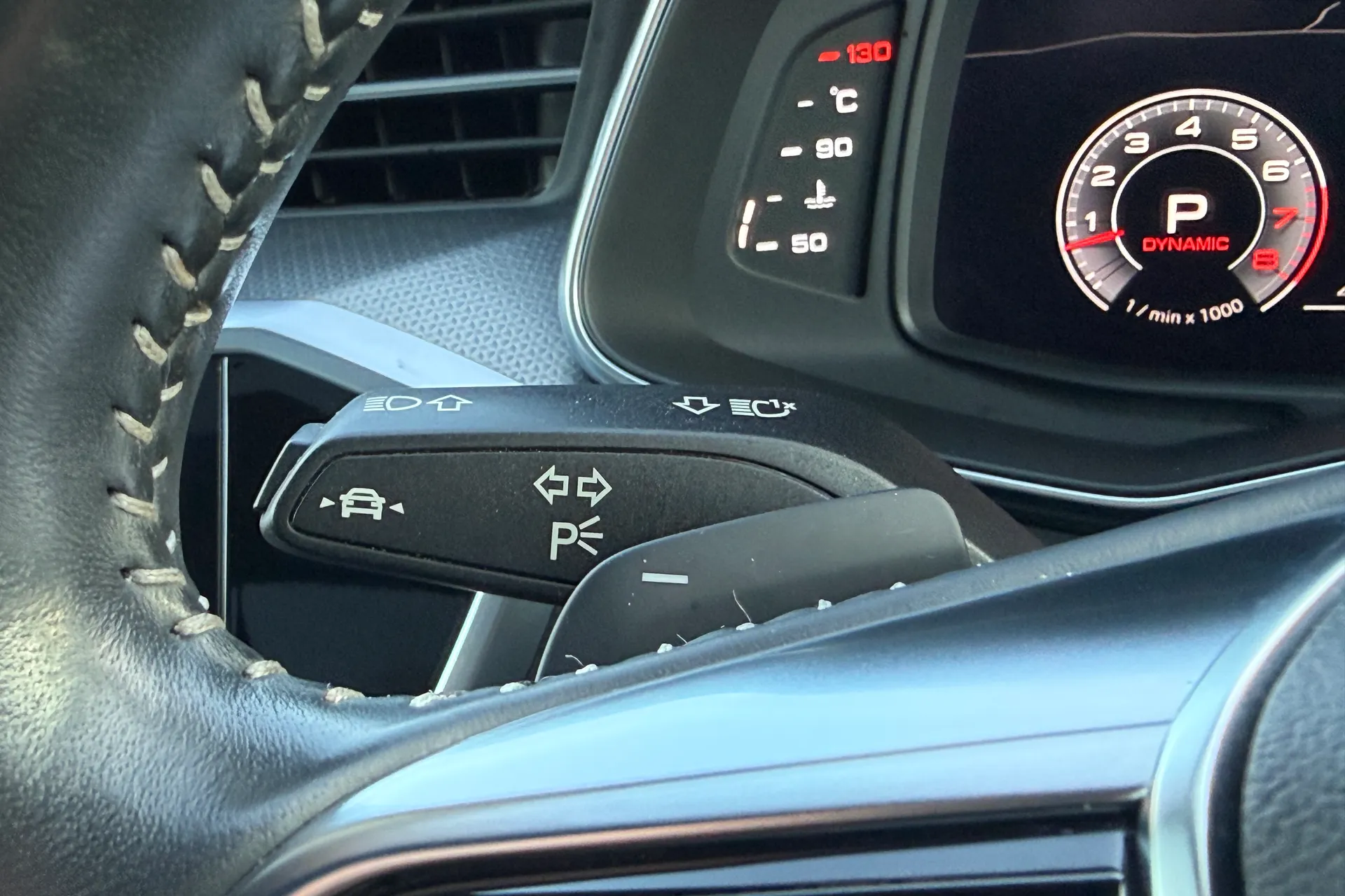 Audi A6 allroad thumbnail image number 23