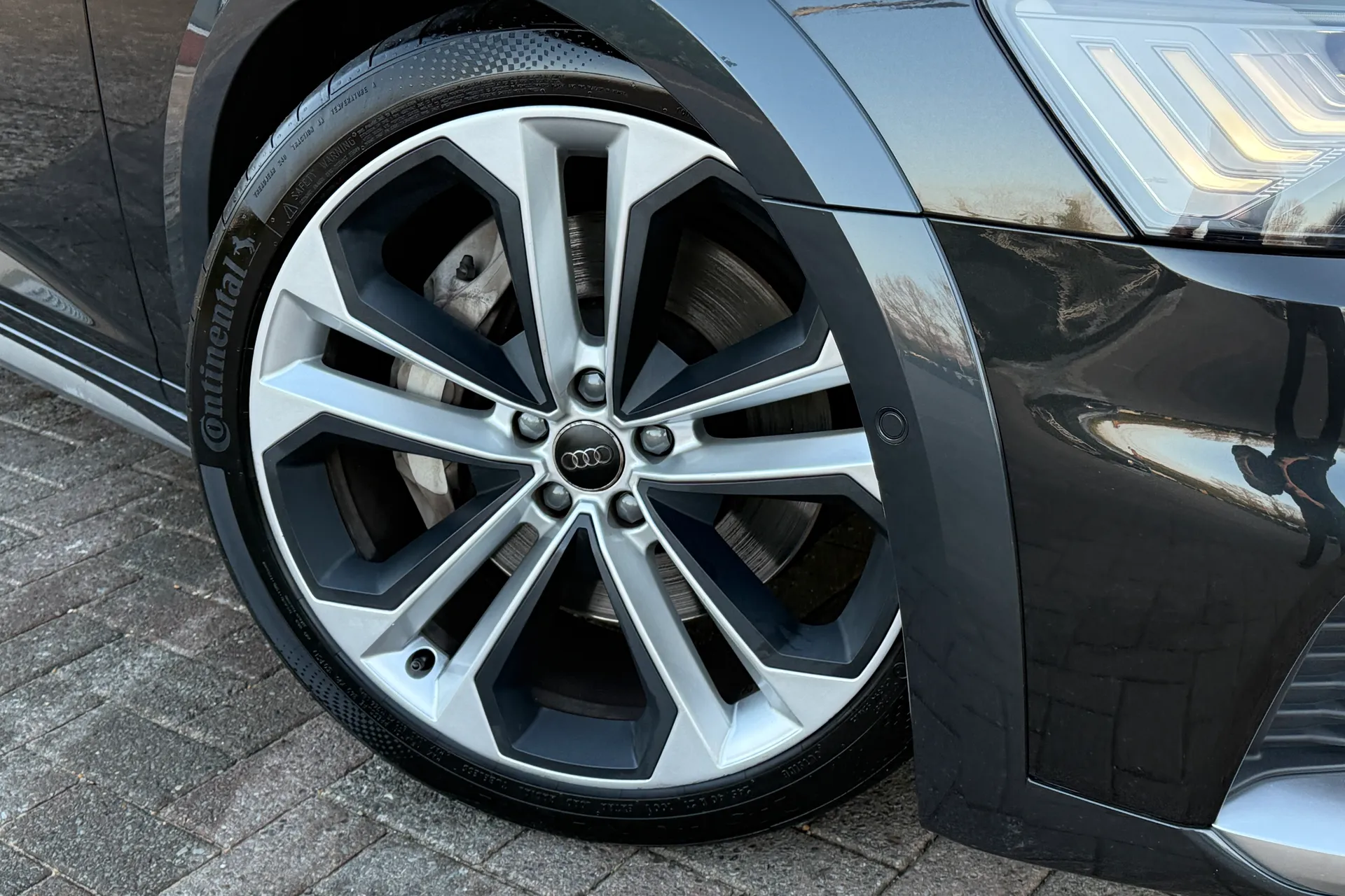 Audi A6 allroad thumbnail image number 7