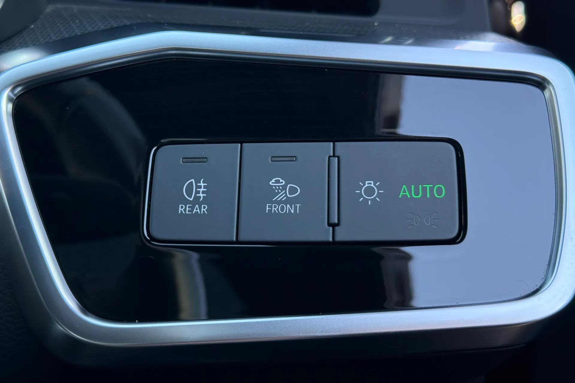 Audi A6 allroad thumbnail image number 28