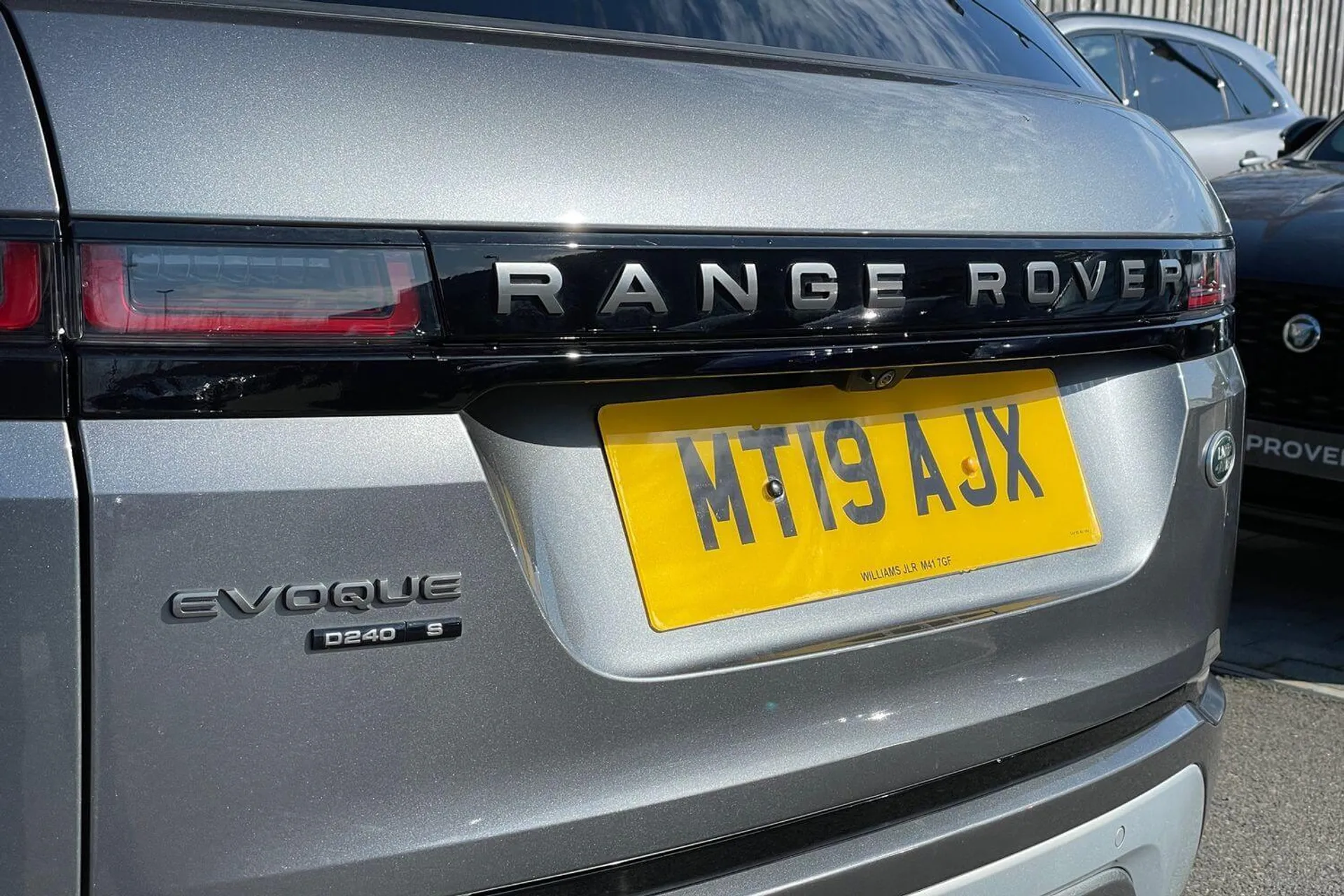LAND ROVER RANGE ROVER EVOQUE thumbnail image number 44