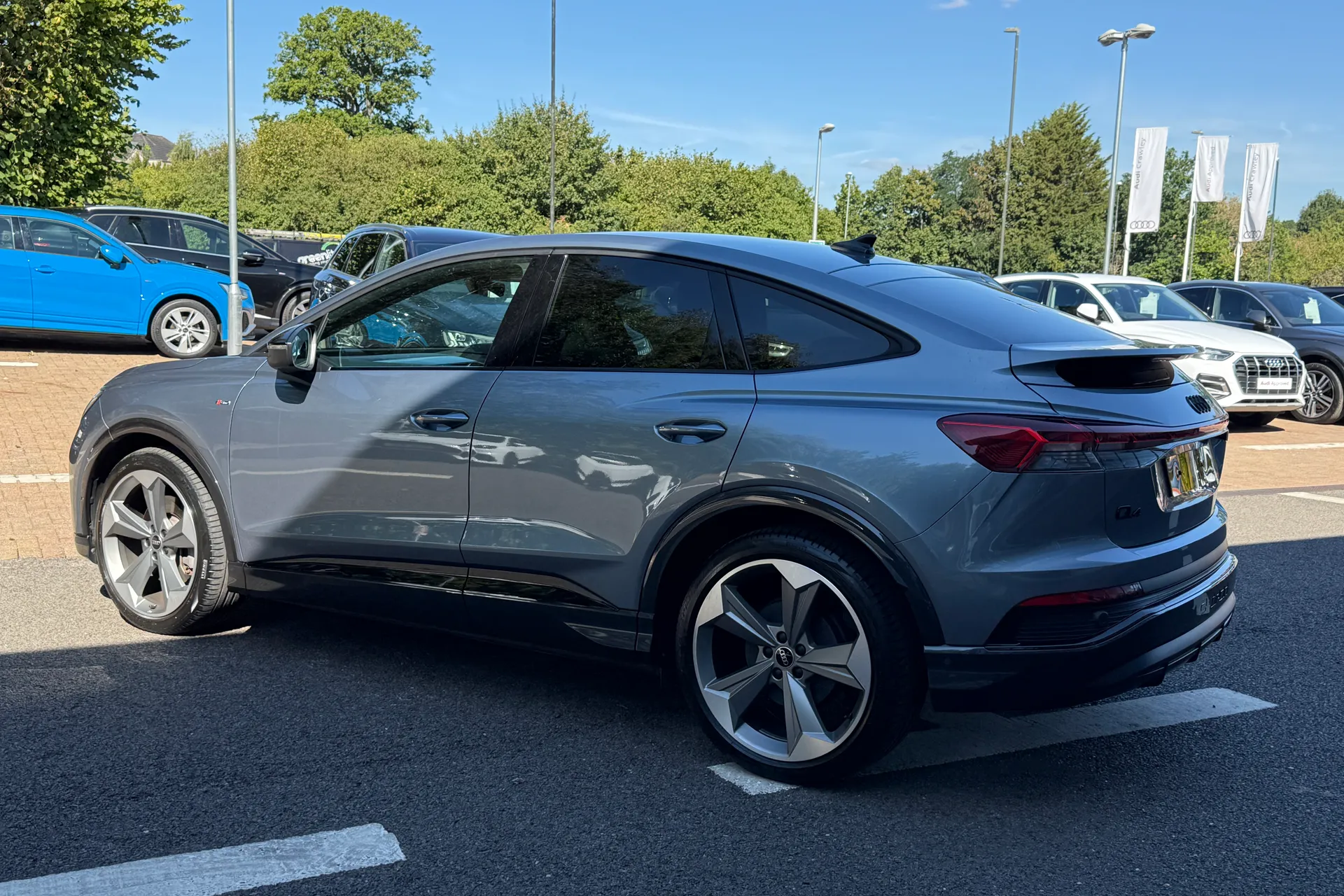 Audi Q4 thumbnail image number 36