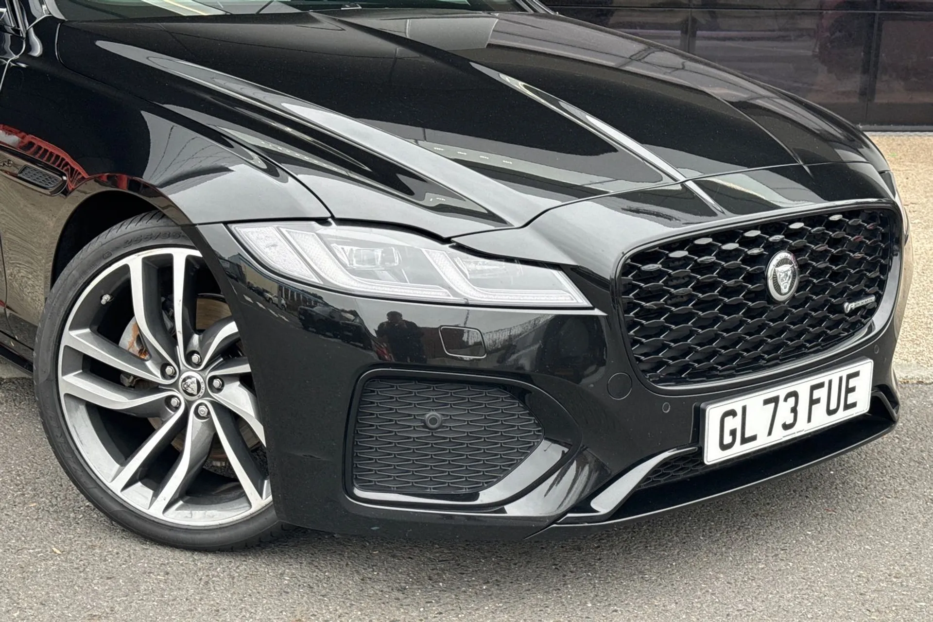 Jaguar XF thumbnail image number 24