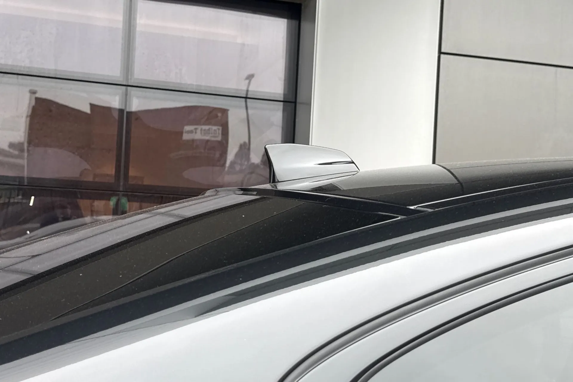 Jaguar XF thumbnail image number 38