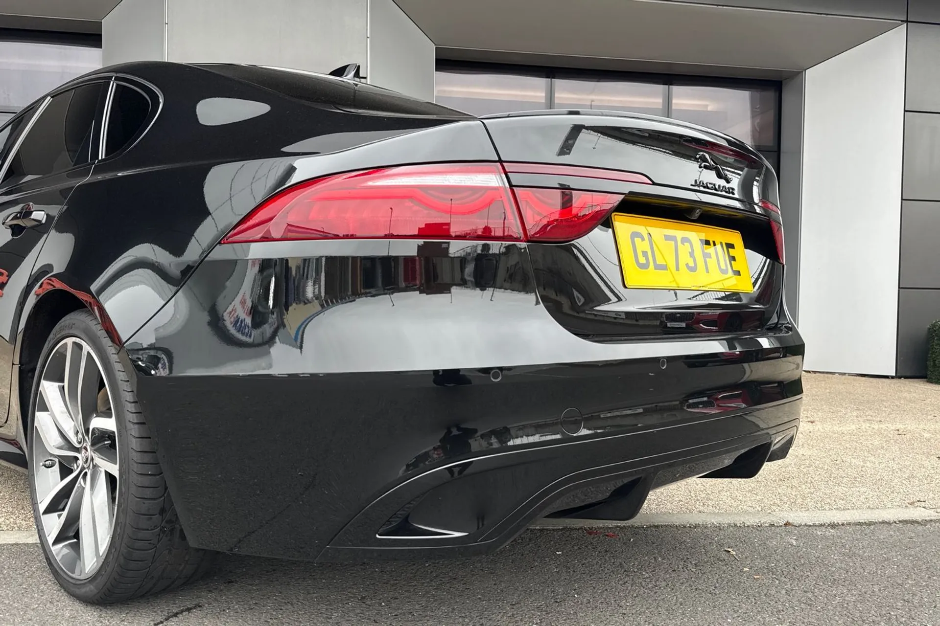 Jaguar XF thumbnail image number 40