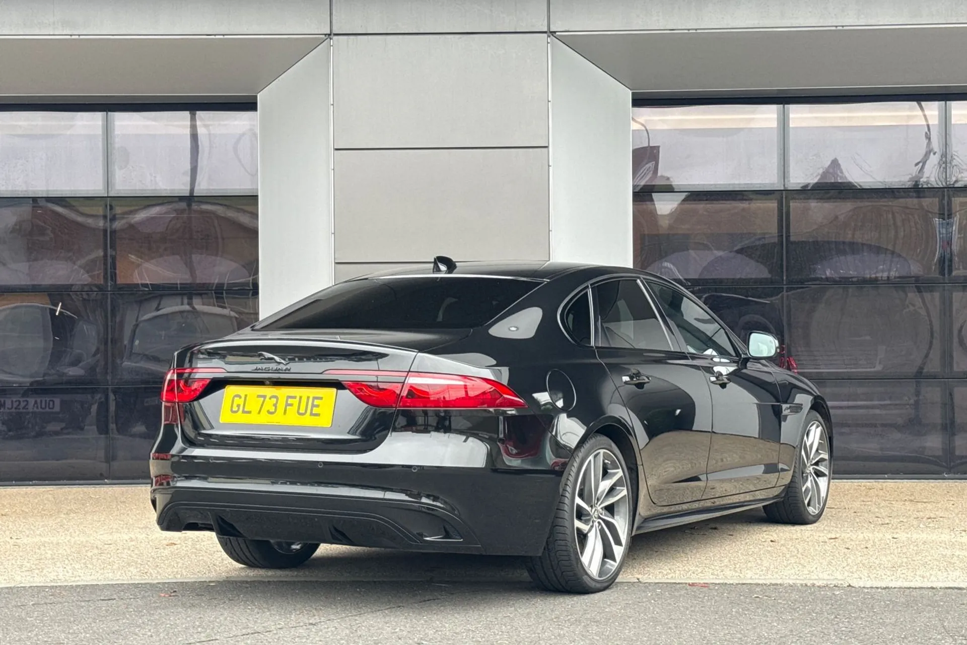 Jaguar XF thumbnail image number 6