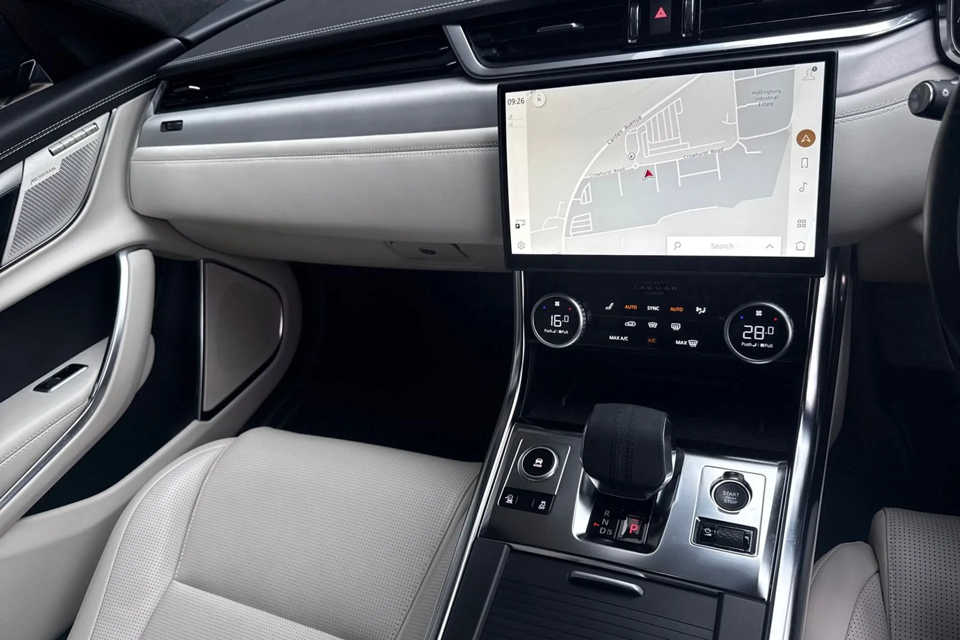 Jaguar XF thumbnail image number 29