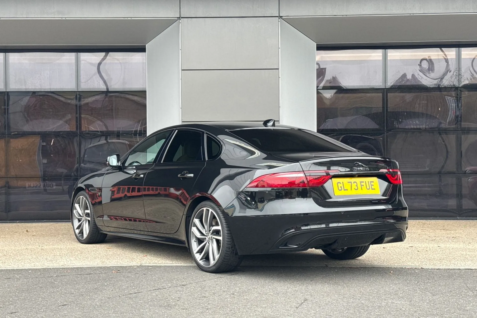 Jaguar XF thumbnail image number 8