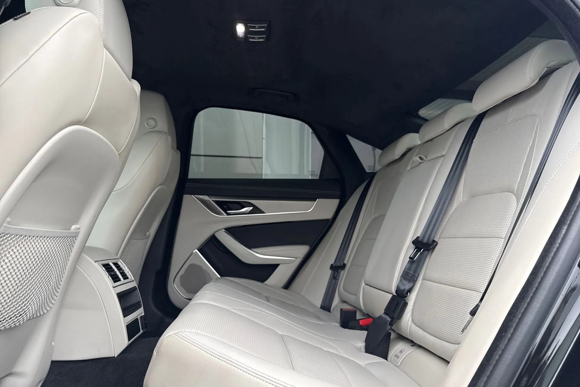 Jaguar XF thumbnail image number 55