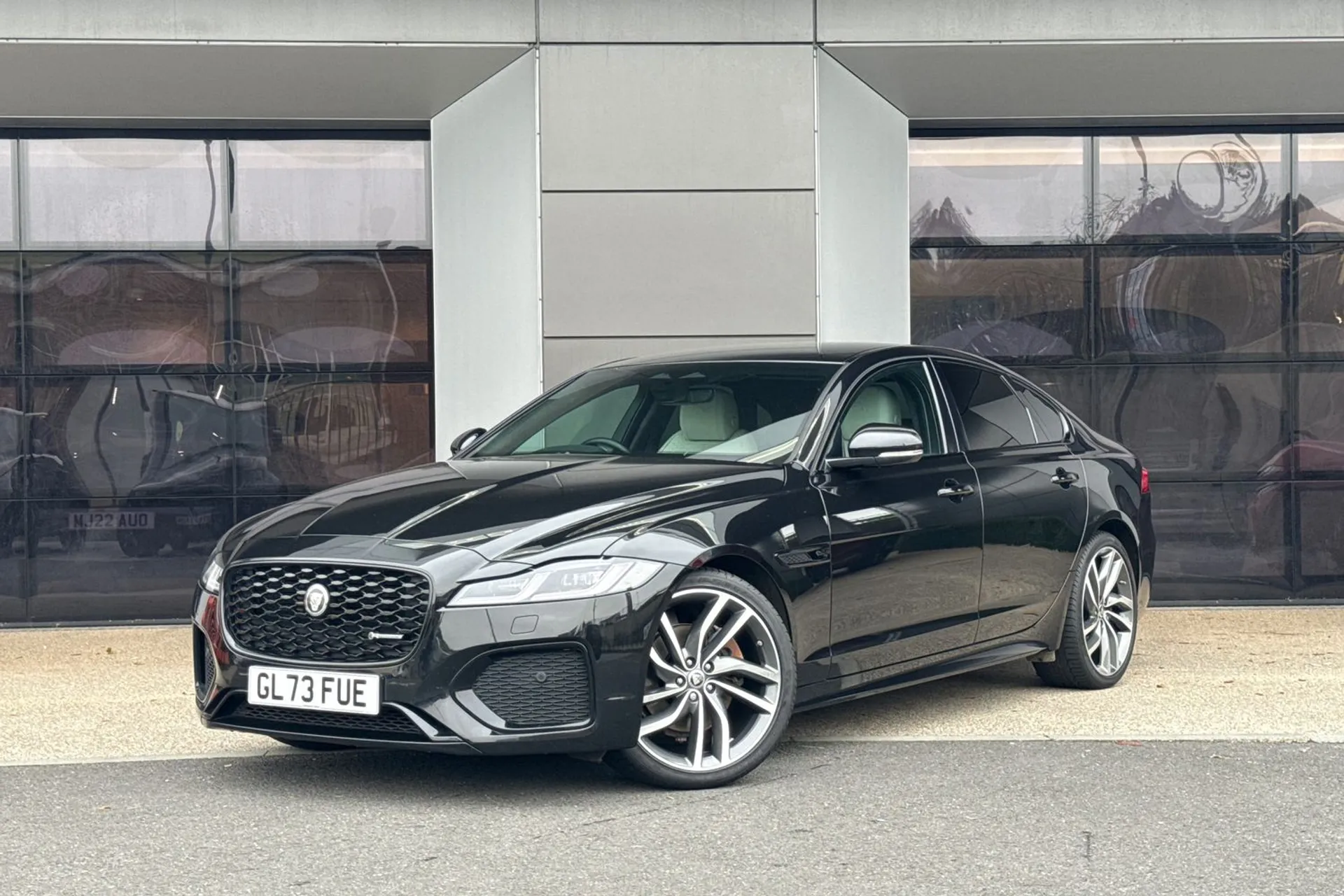 Jaguar XF thumbnail image number 11