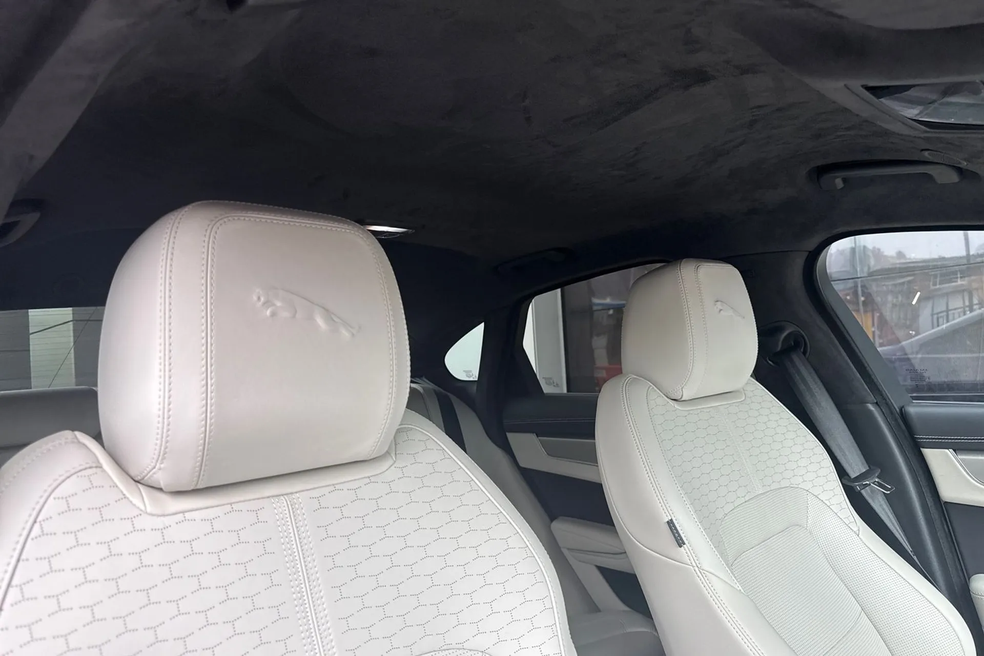 Jaguar XF thumbnail image number 15