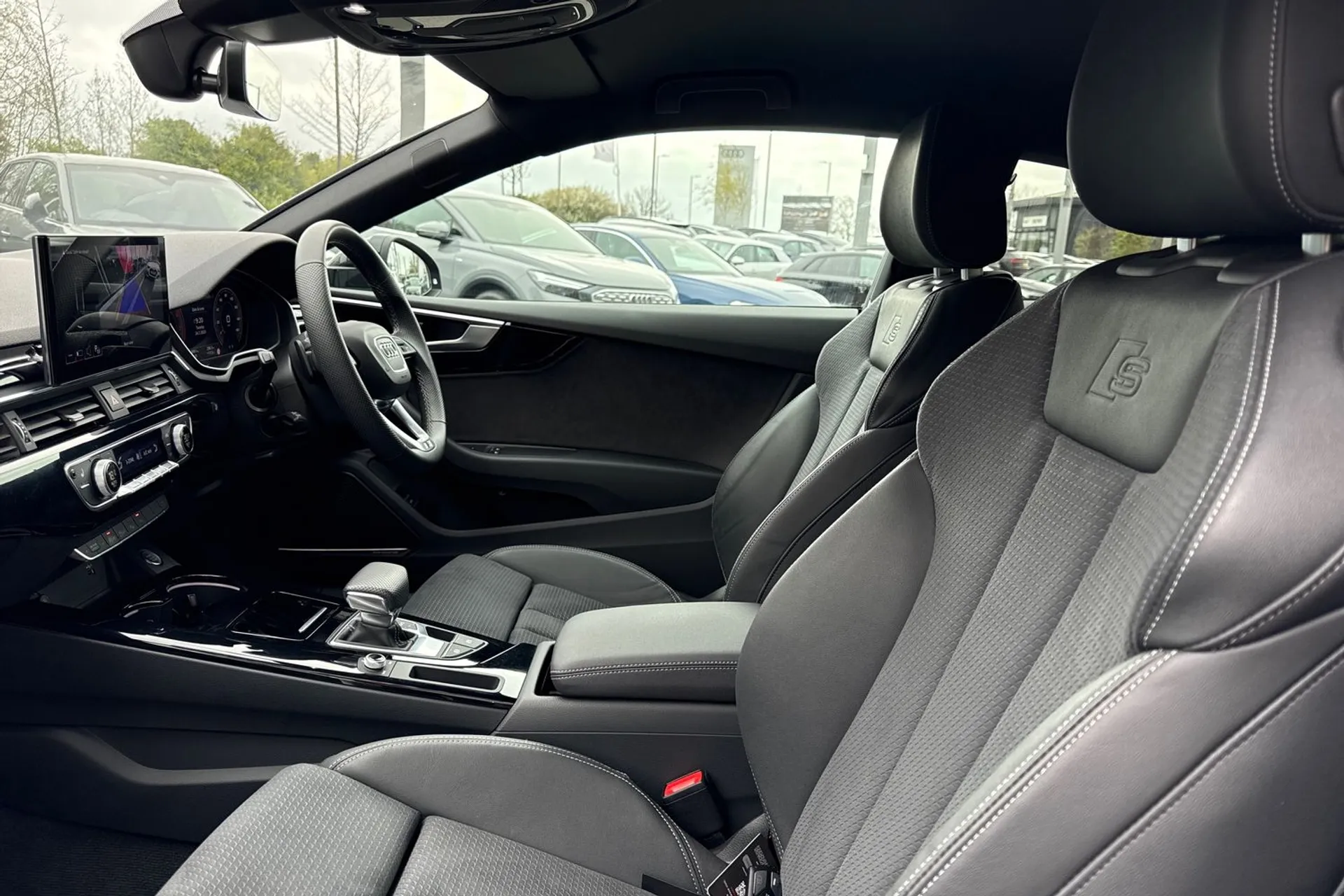 Audi A5 thumbnail image number 41