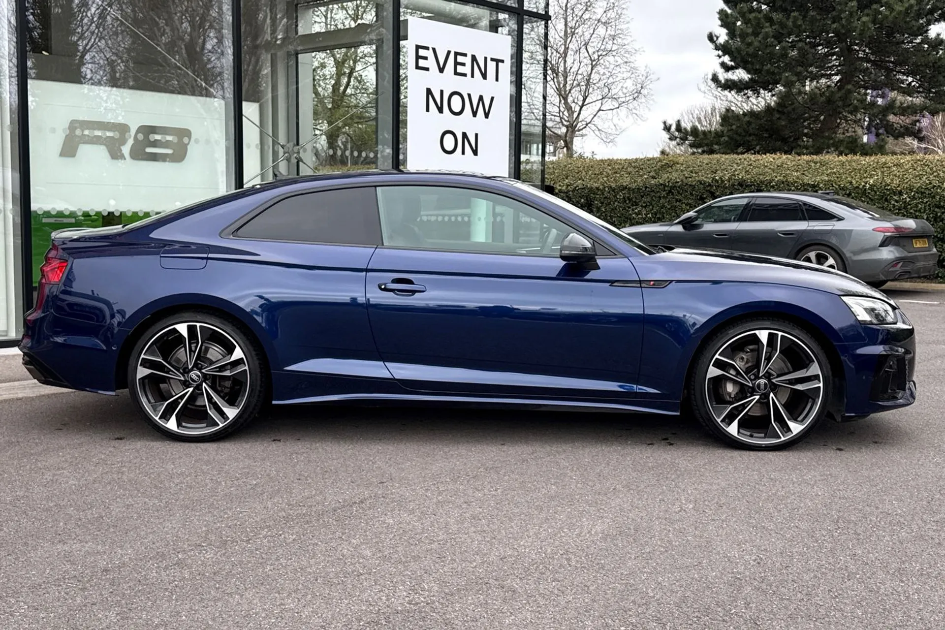 Audi A5 thumbnail image number 2