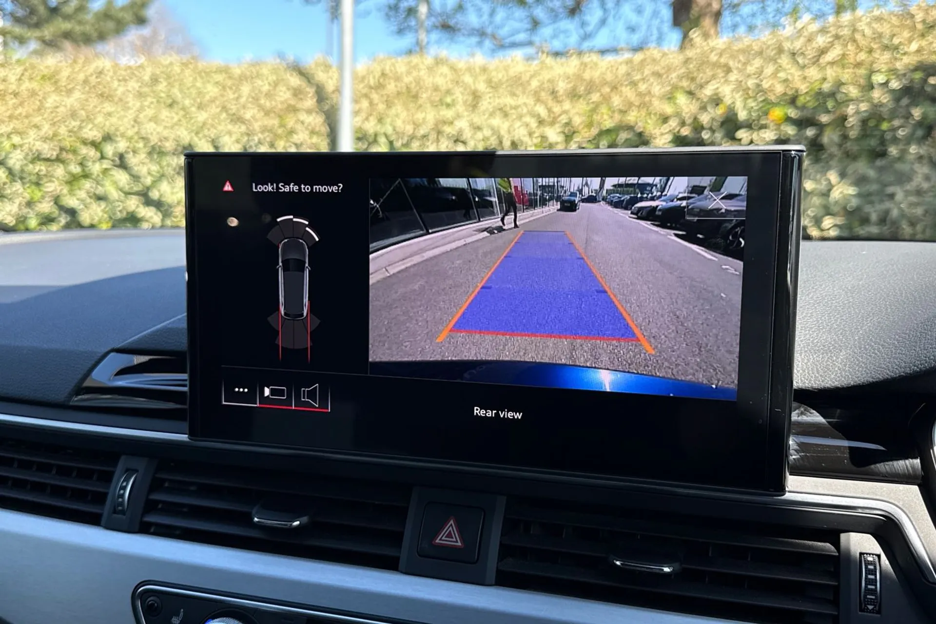 Audi A4 thumbnail image number 6