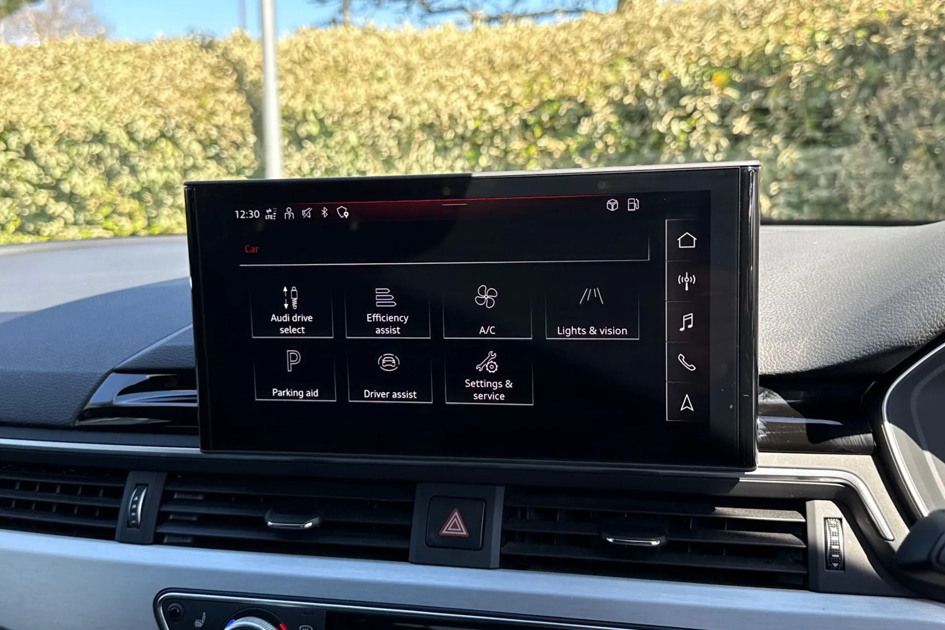 Audi A4 thumbnail image number 21