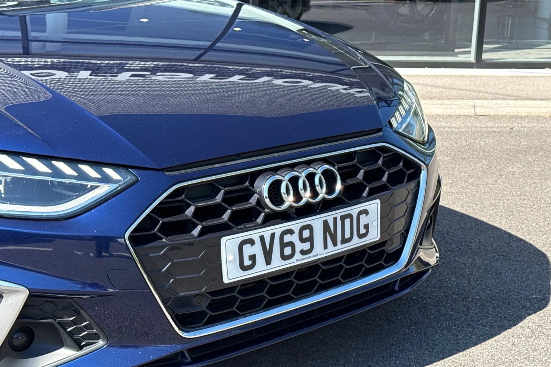 Audi A4 thumbnail image number 14