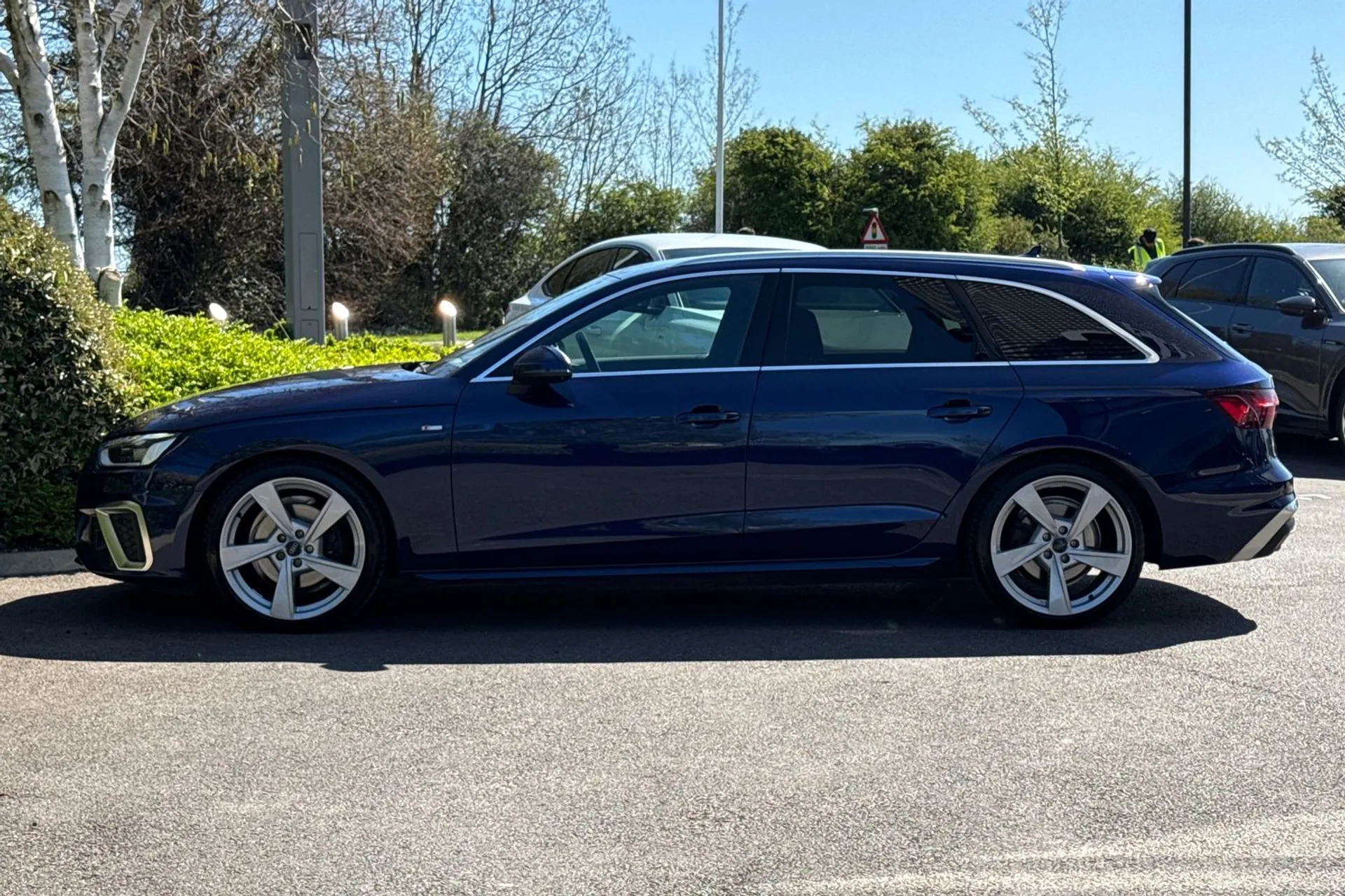 Audi A4 thumbnail image number 20