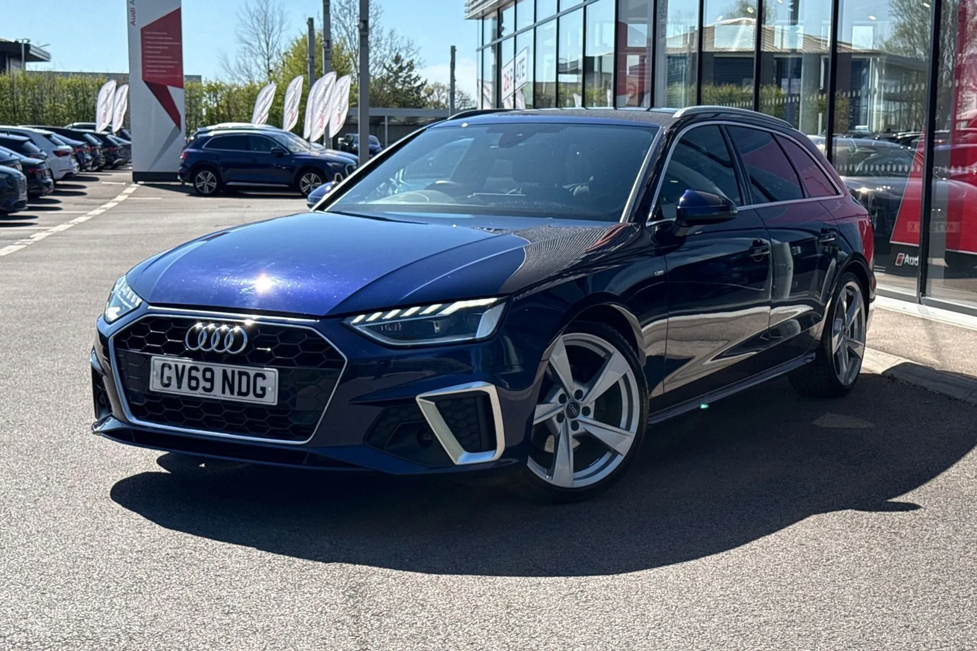 Audi A4 thumbnail image number 7