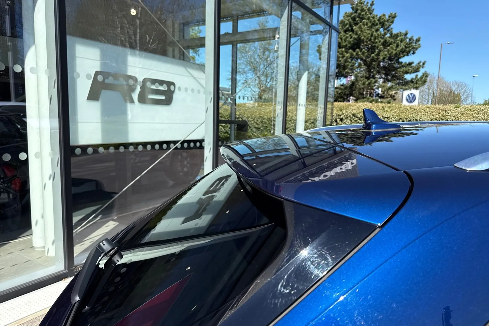 Audi A4 thumbnail image number 27