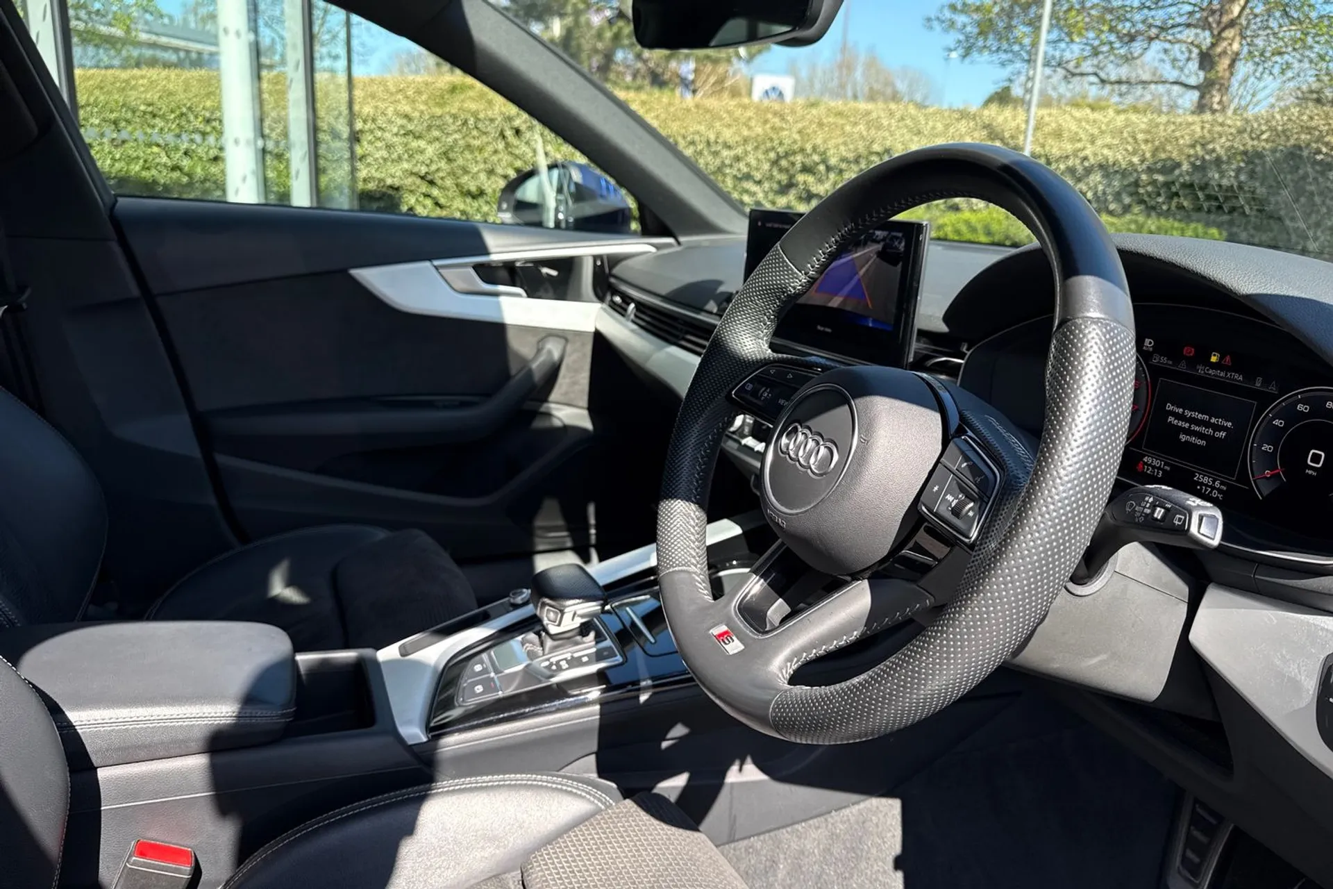 Audi A4 thumbnail image number 26