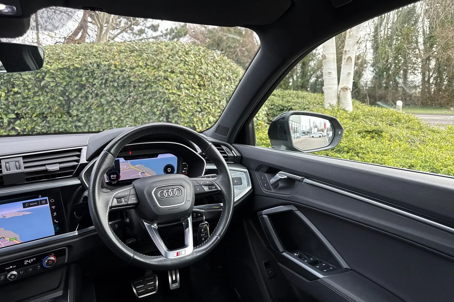 Audi Q3 thumbnail image number 48