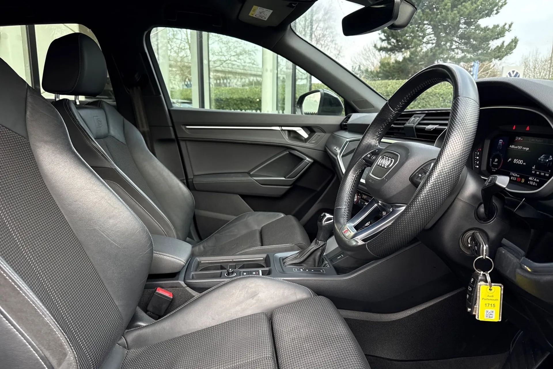 Audi Q3 thumbnail image number 39