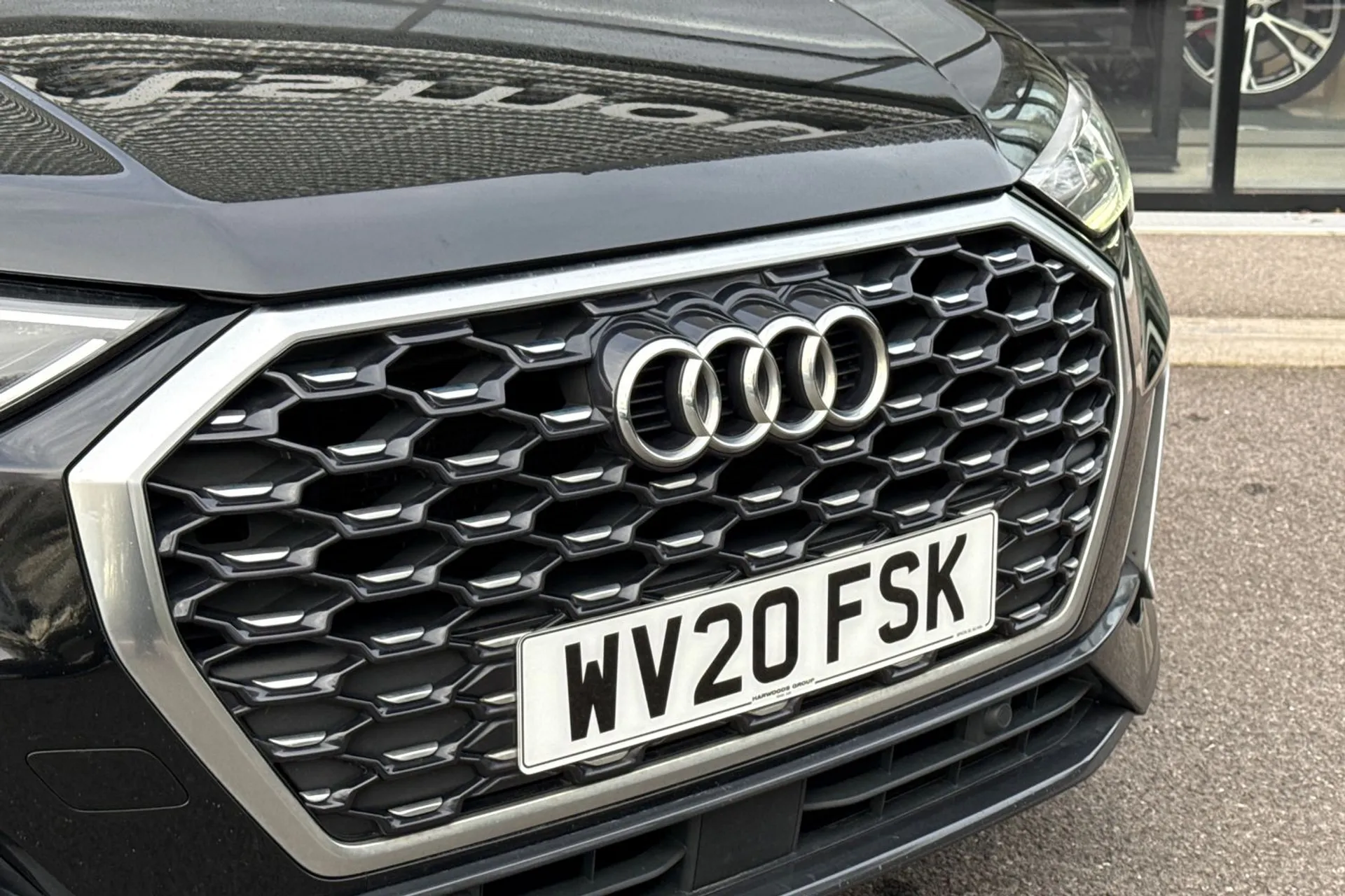 Audi Q3 thumbnail image number 11