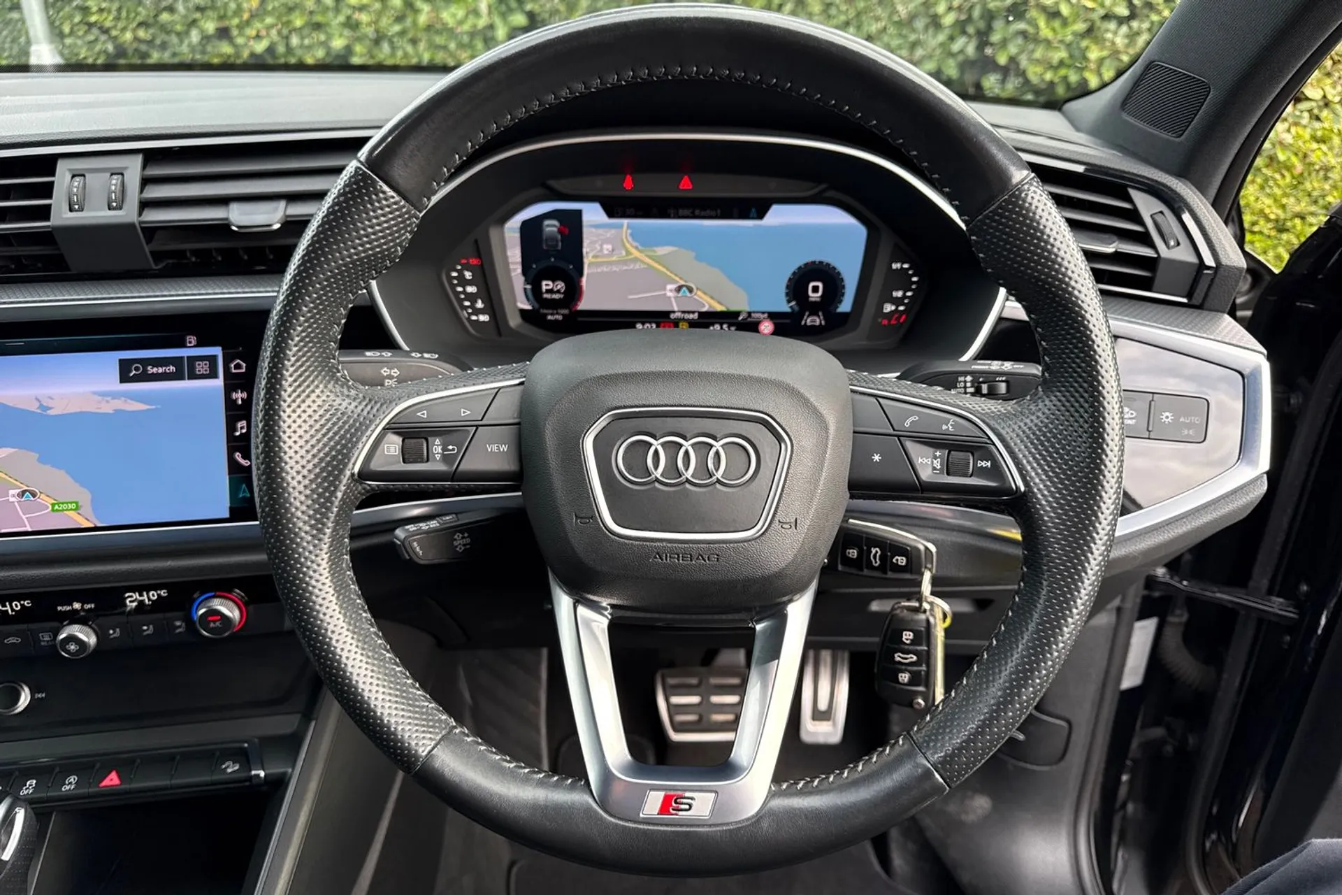 Audi Q3 thumbnail image number 7