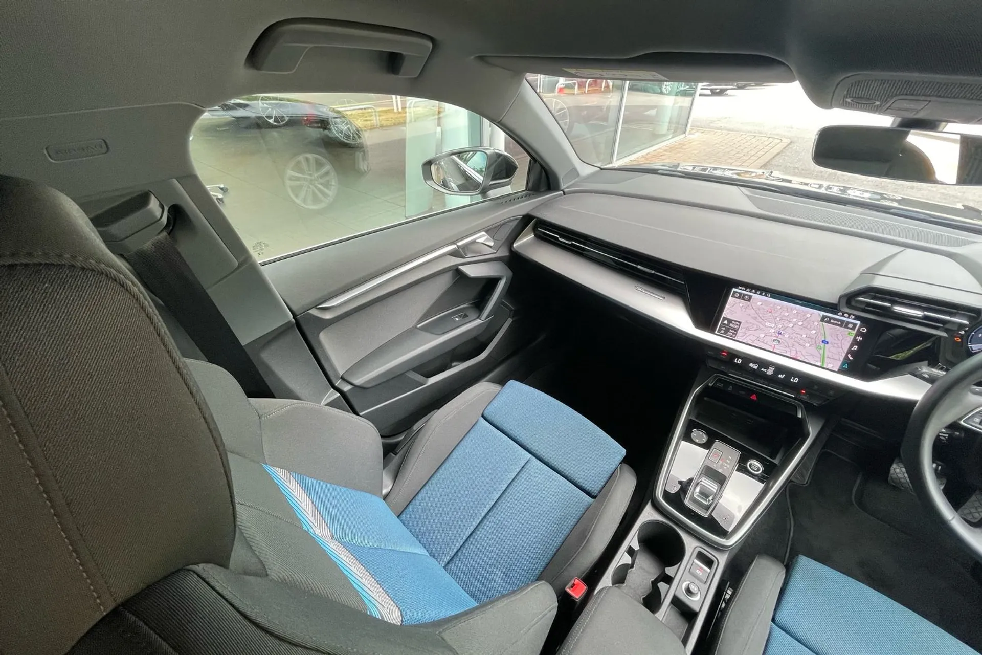 Audi A3 thumbnail image number 32