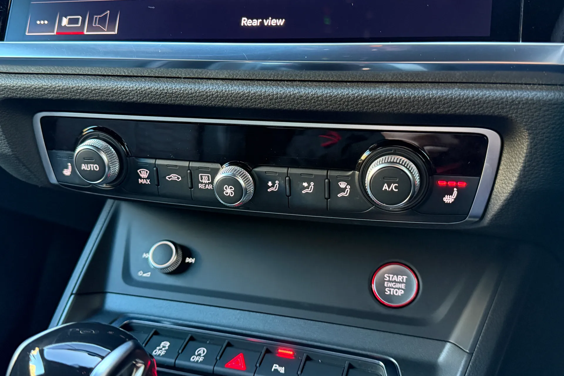 Audi RS Q3 thumbnail image number 15