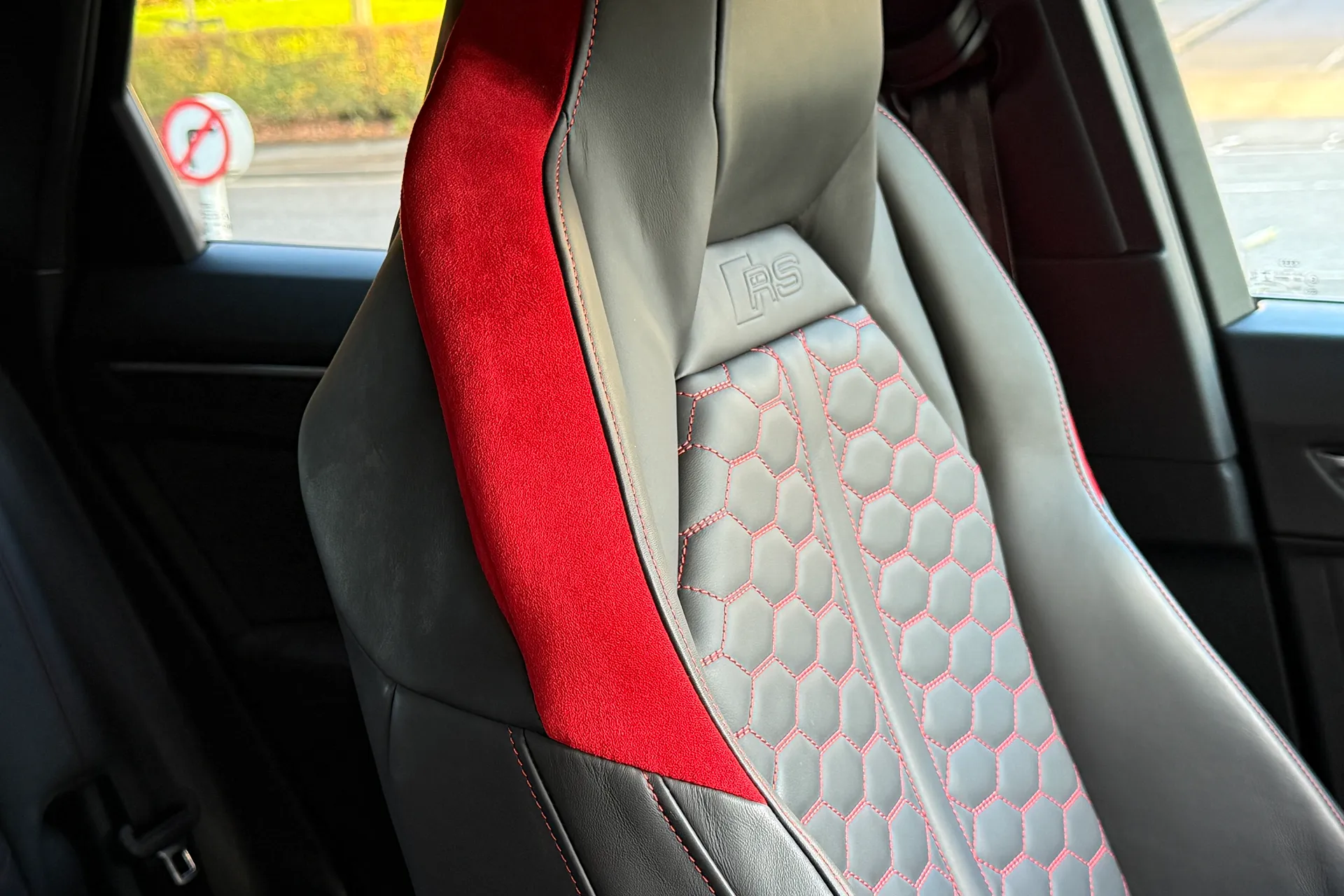 Audi RS Q3 thumbnail image number 41