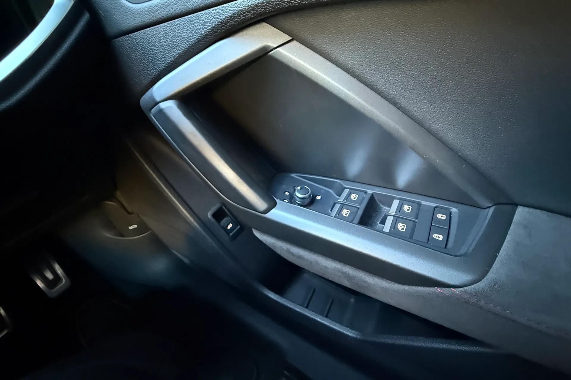 Audi RS Q3 thumbnail image number 30