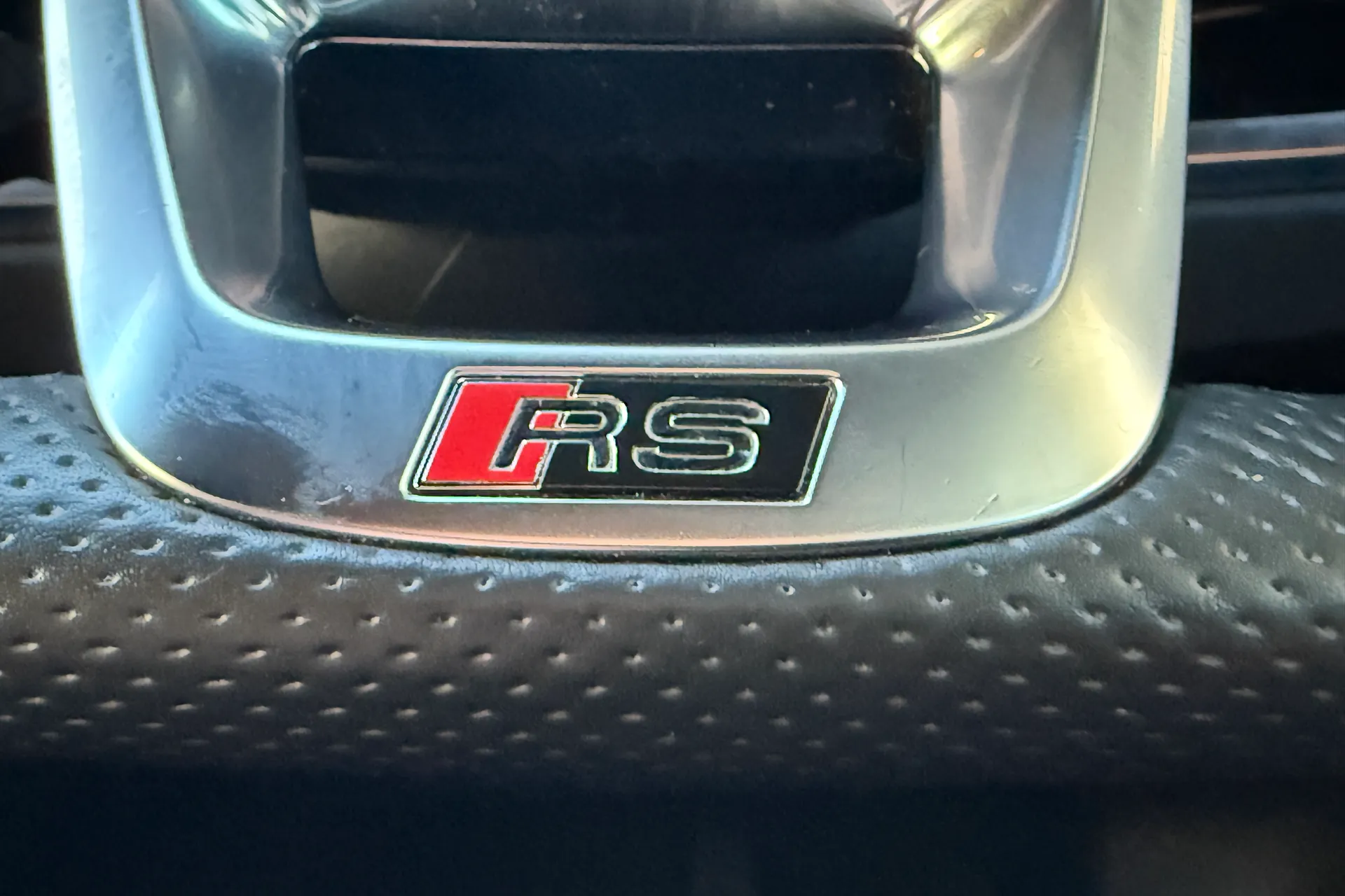 Audi RS Q3 thumbnail image number 26