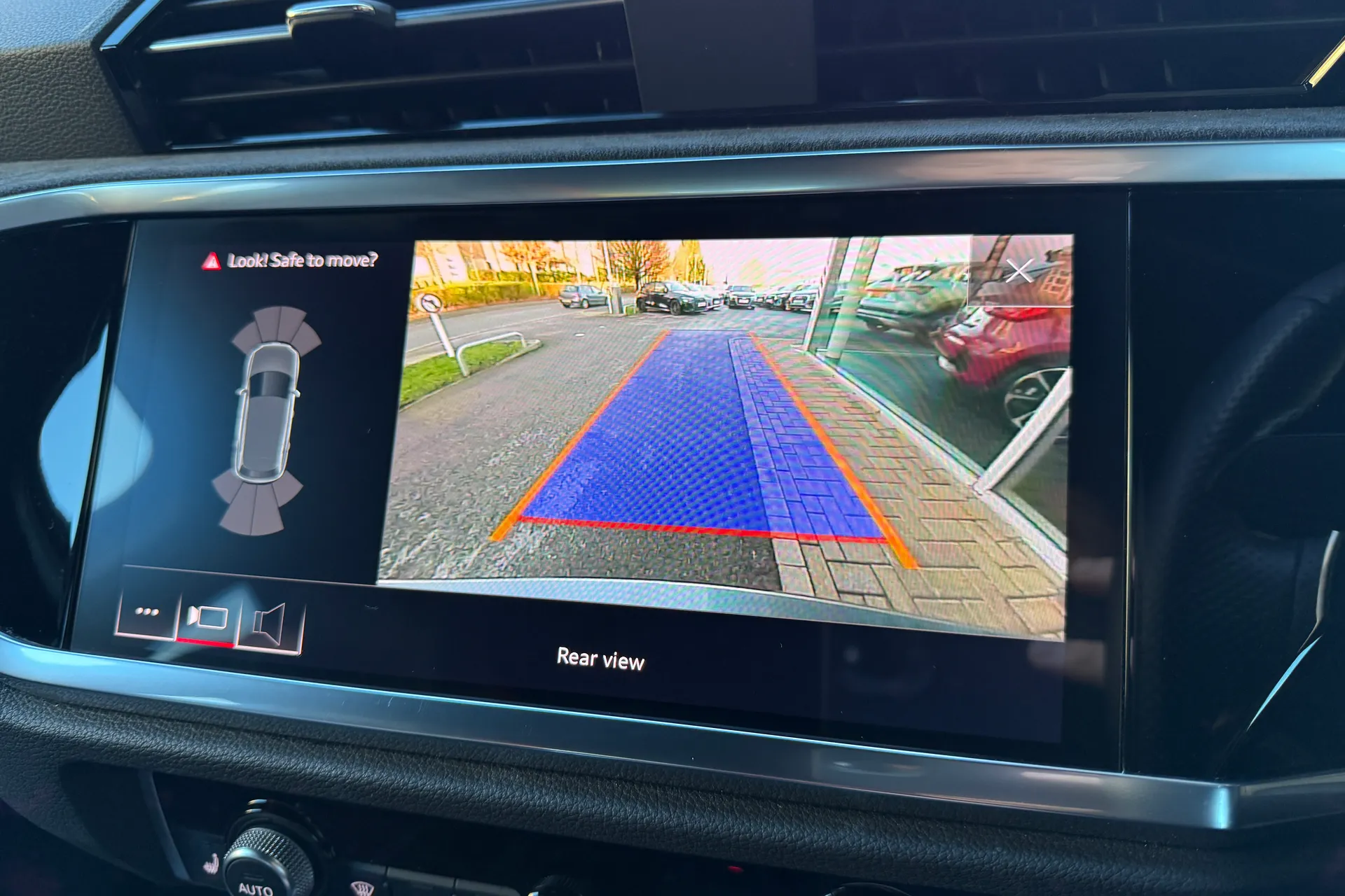 Audi RS Q3 thumbnail image number 5