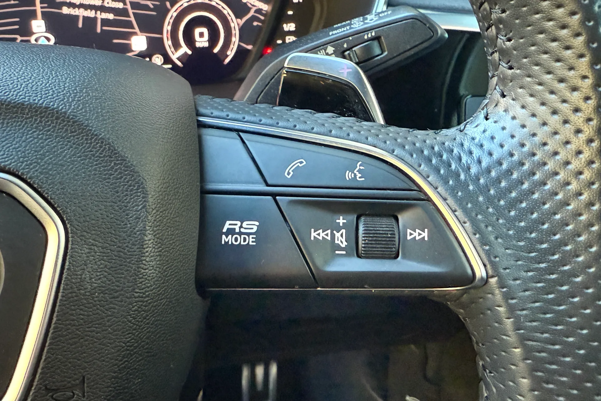 Audi RS Q3 thumbnail image number 25