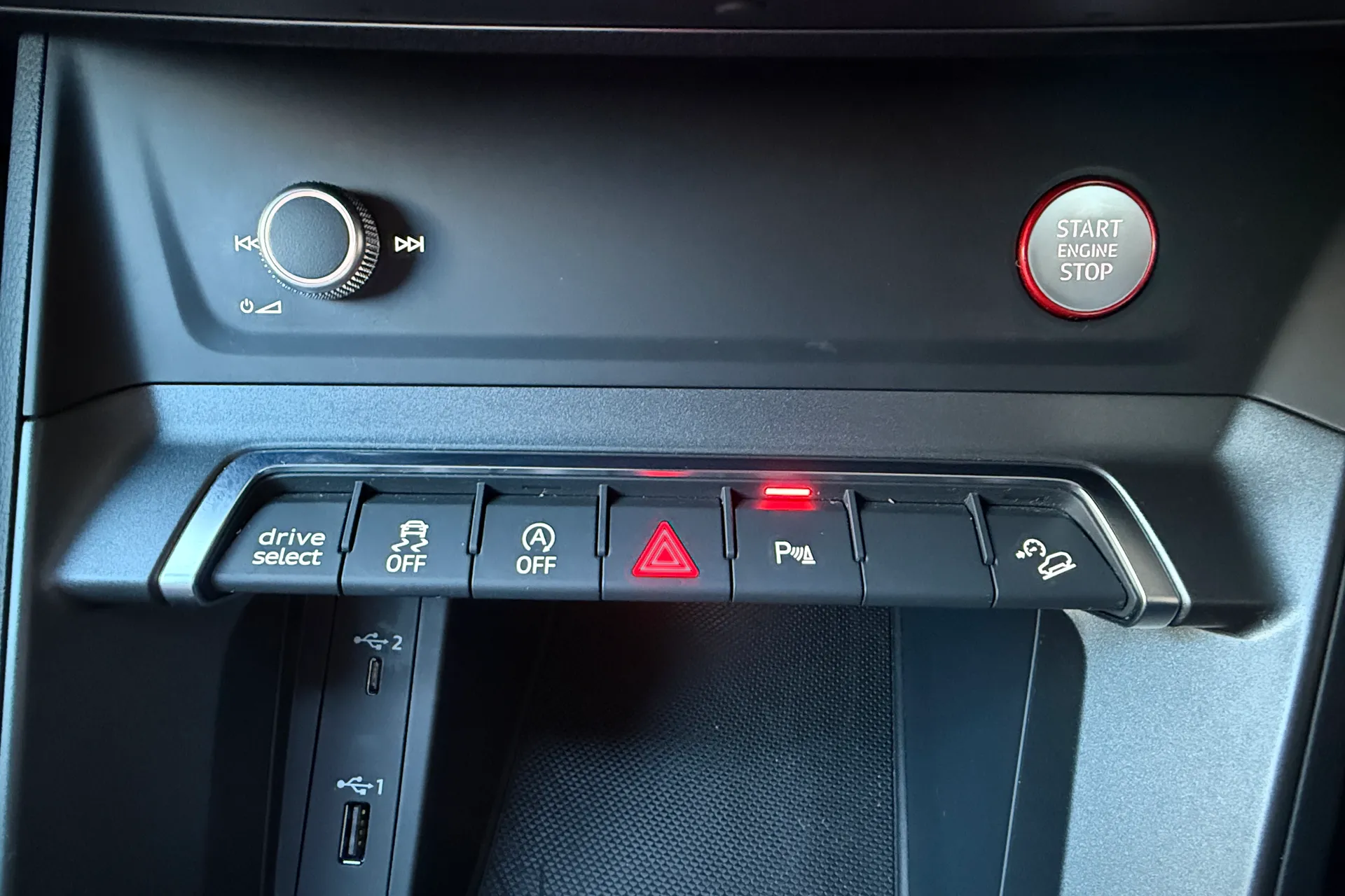 Audi RS Q3 thumbnail image number 20