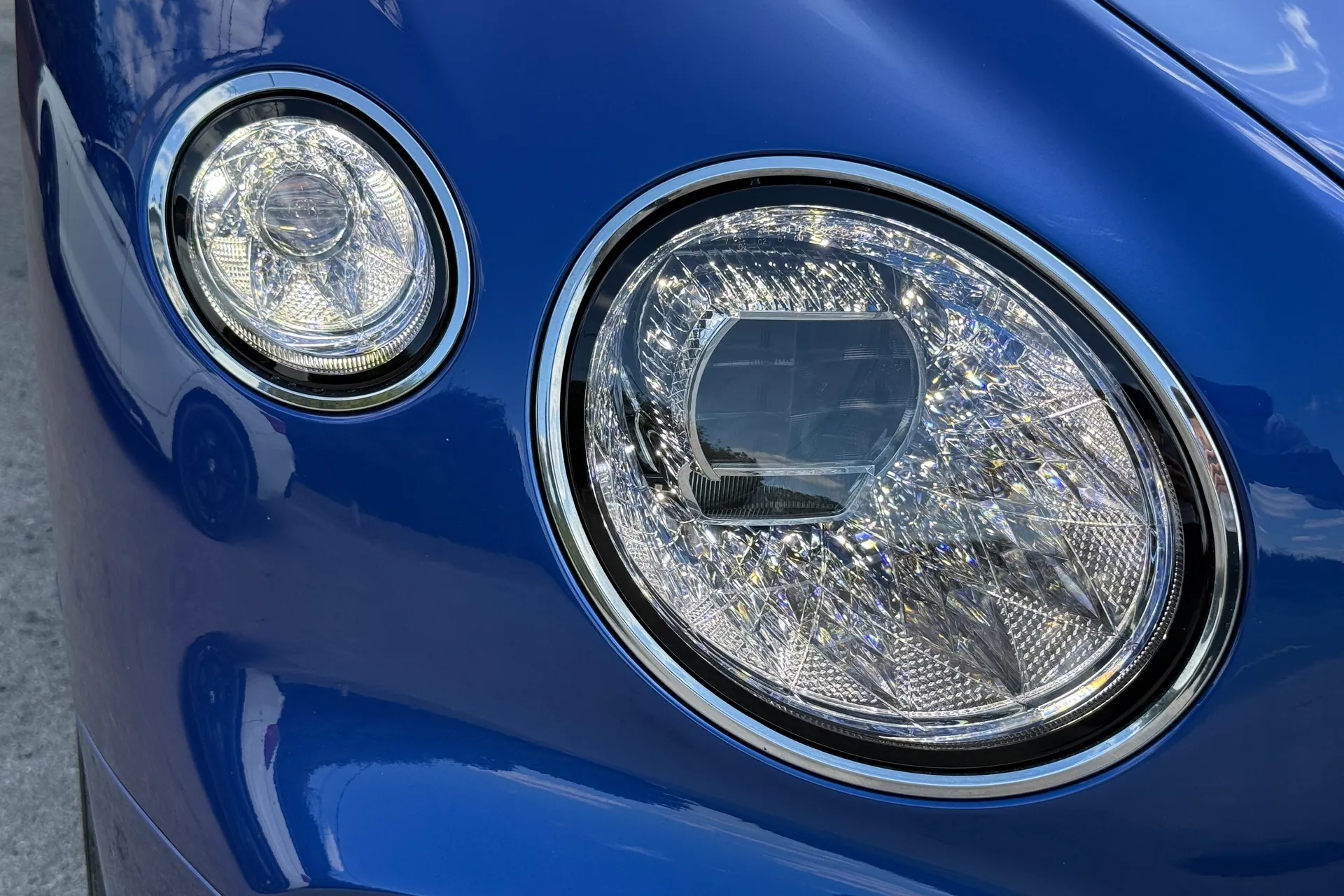 Bentley CONTINENTAL GT thumbnail image number 38