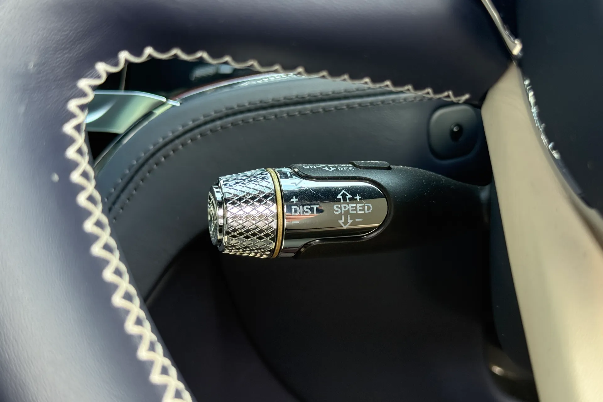 Bentley CONTINENTAL GT thumbnail image number 12