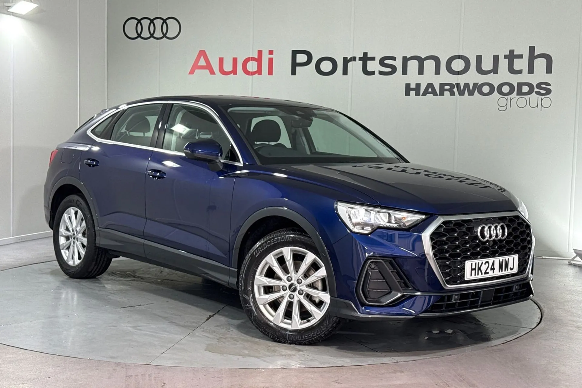 Audi Q3 focused image