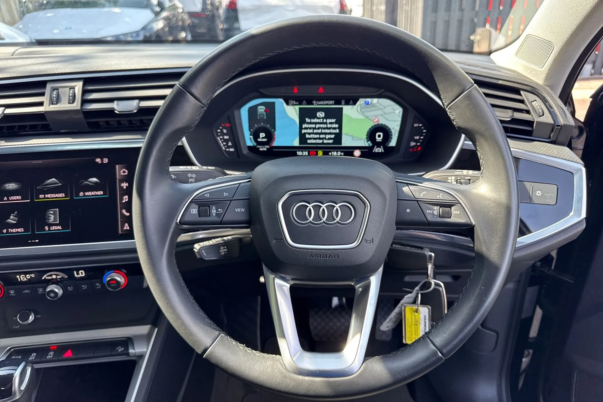 Audi Q3 thumbnail image number 40