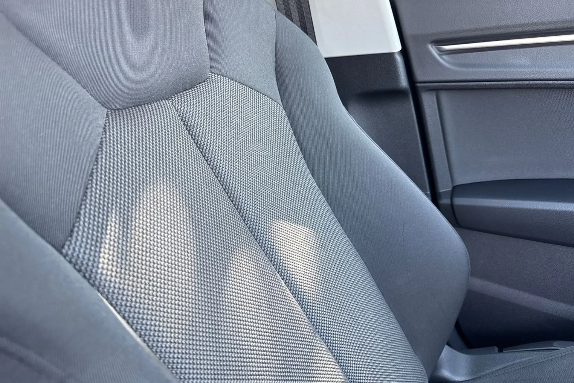 Audi Q3 thumbnail image number 48